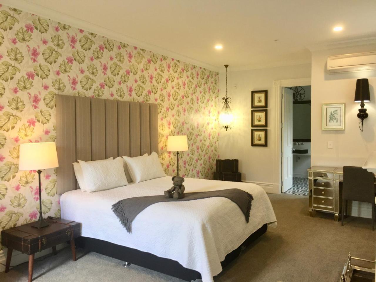 Henley Hotel Кеймбридж Екстериор снимка